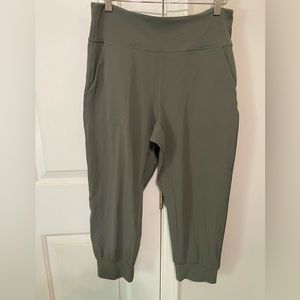 Lululemon align high rise jogger size 10 light olive green NWOT